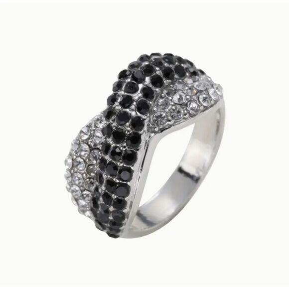 Criss Cross Silver Band with Dark Sapphires or Black & Clear Stones Size 8 - Picture 1 of 5